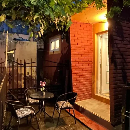 Apartment Old Town Oasis *
