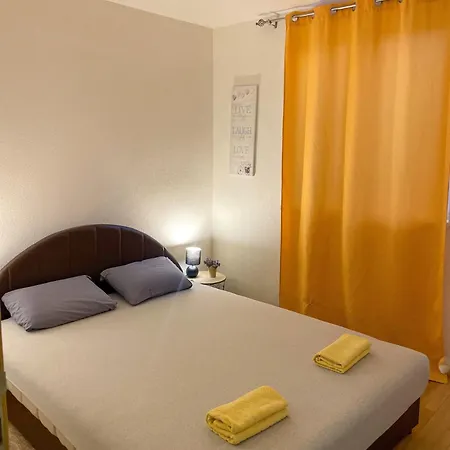 Apartment Old Town Oasis *